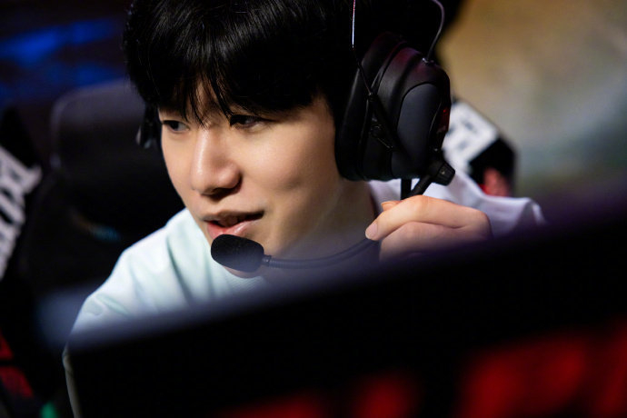 凭借苏亚雷 凭借苏亚雷