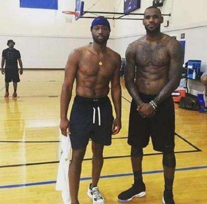 曾屡次站在 曾屡次站在